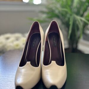 Louis Vuitton Off-White Cream Leather Pumps Heels | Size 36